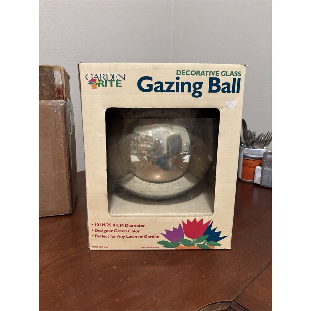 NOS Garden Rite  Decorative Glass Garden Landscape Gazing Ball 10” Silver Color